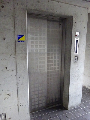 ＣＵＢＥ　２１ 外観