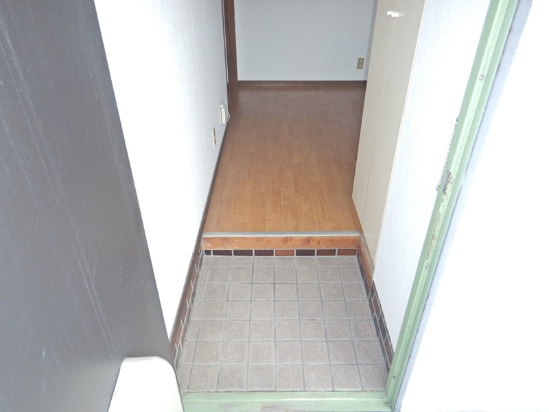 生田ビル 玄関