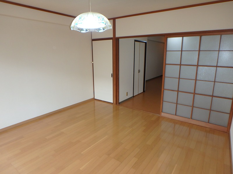茂マンション ベッドルーム