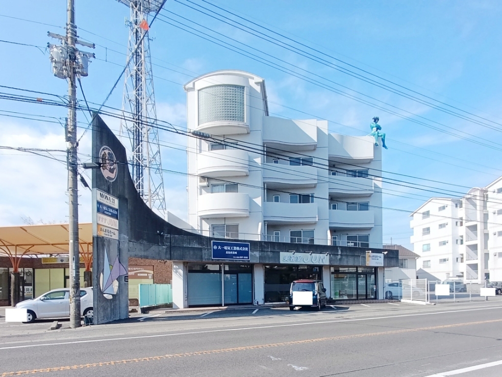 モナ２１ 外観