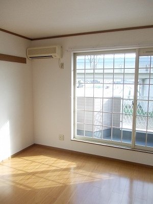 ミストラル その他