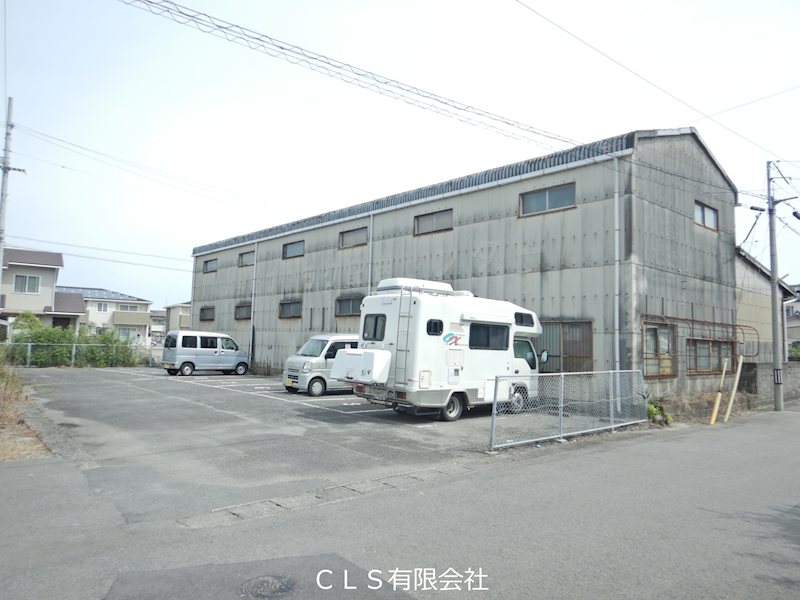 鳴門市撫養町黒崎字八幡　売倉庫 現地写真（駐車場）